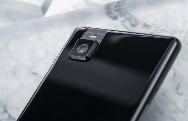 На MWC 2018 Doogee покажет три футуристических смартфона-2