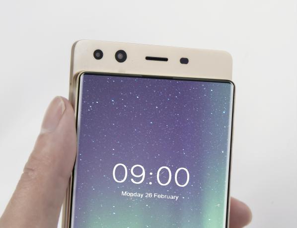 На MWC 2018 Doogee покажет три футуристических смартфона-7