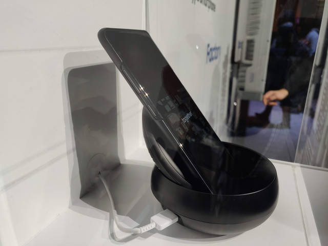 Samsung-5G-smartphone-prototype-in-CES-2019-3.jpg