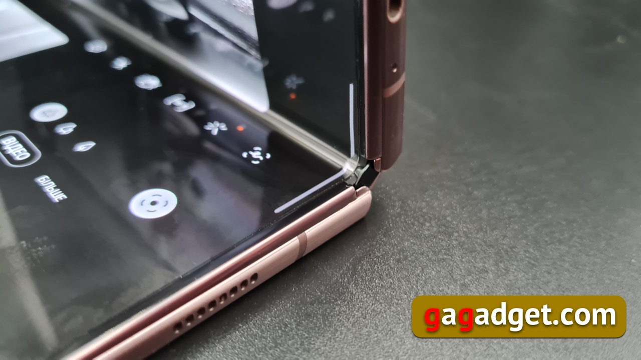 Дневник Samsung Galaxy Z Fold2: как устроен сгибающийся дисплей (объяснение на гифках)-16