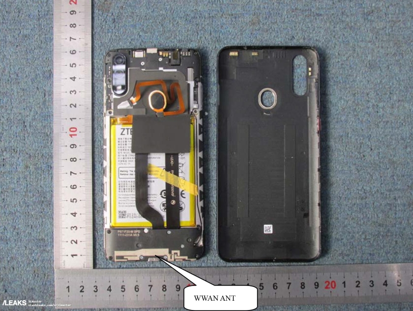 ZTE-Blade-V10-in-FCC-7.jpg