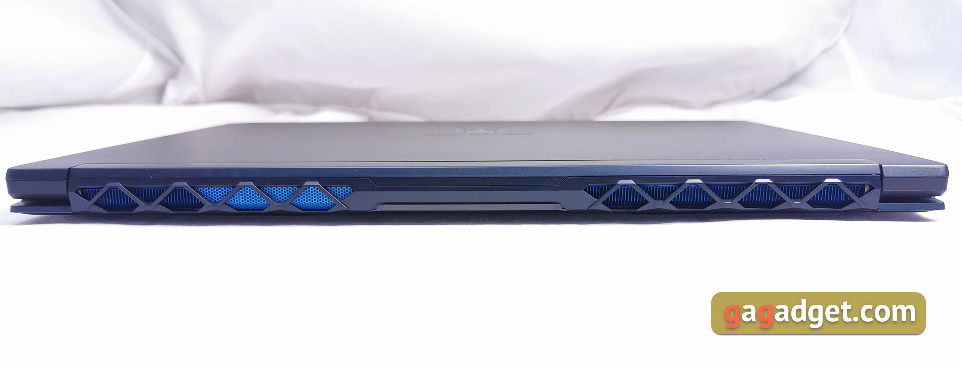 Огляд Acer Predator Triton 500: ігровий ноутбук із RTX 2080 Max-Q у компактному легкому корпусі-9