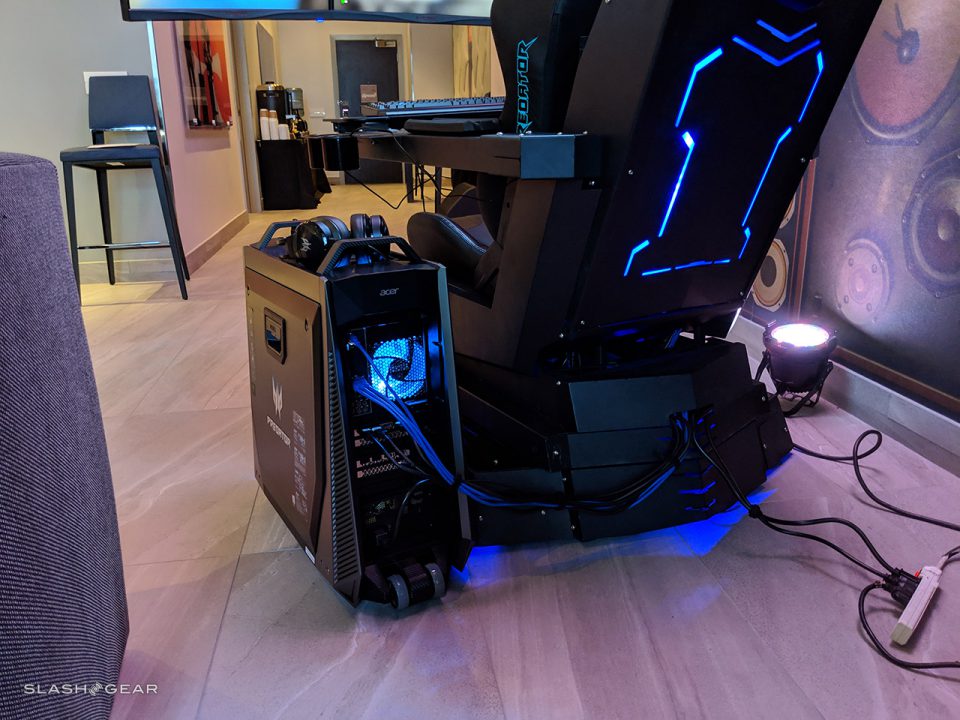 acer_predator_thronos_photos_ces2019_slashgear_07-960x720.jpg