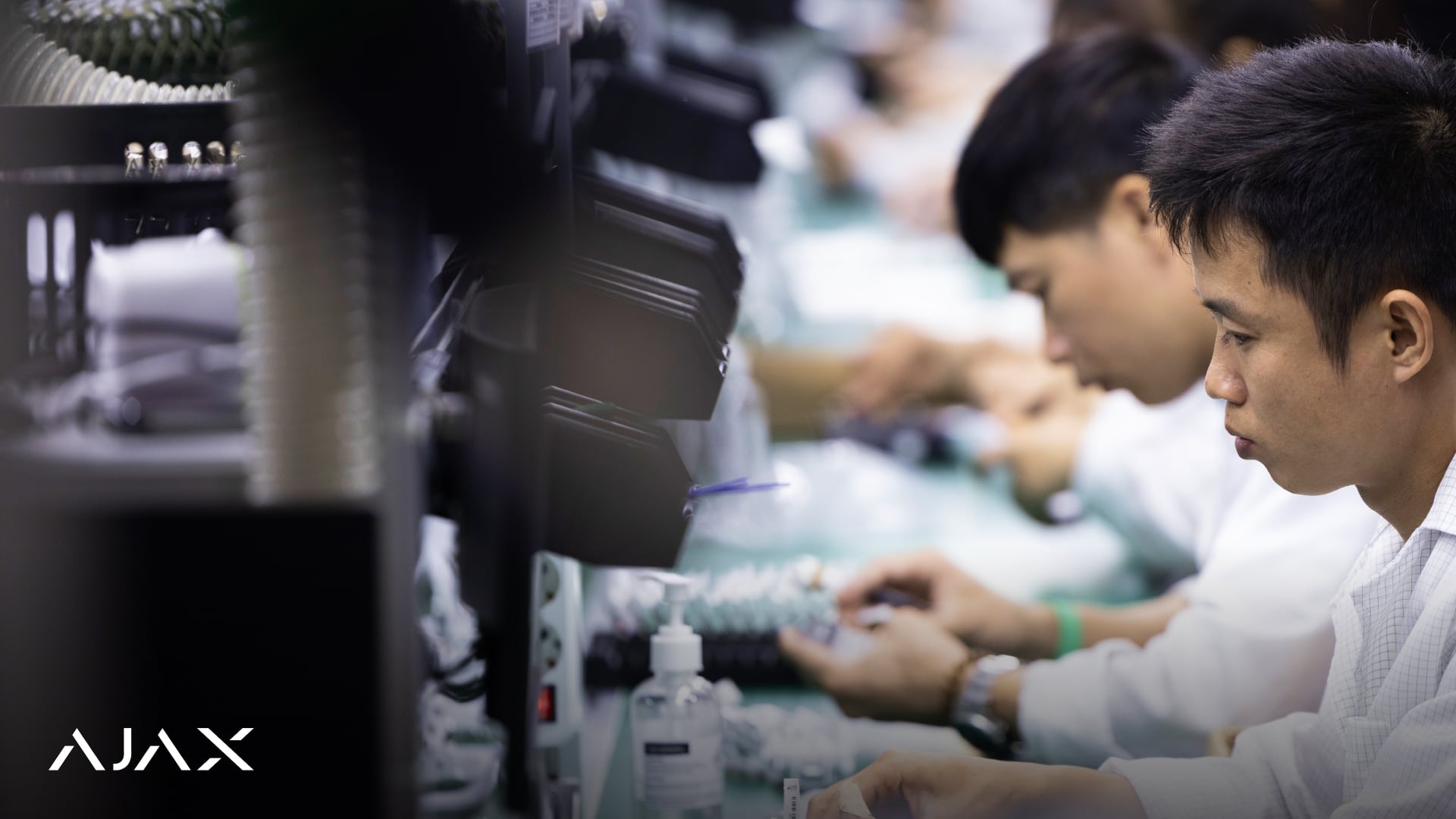 Інтер'єр заводу AJAX у В'єтнамі