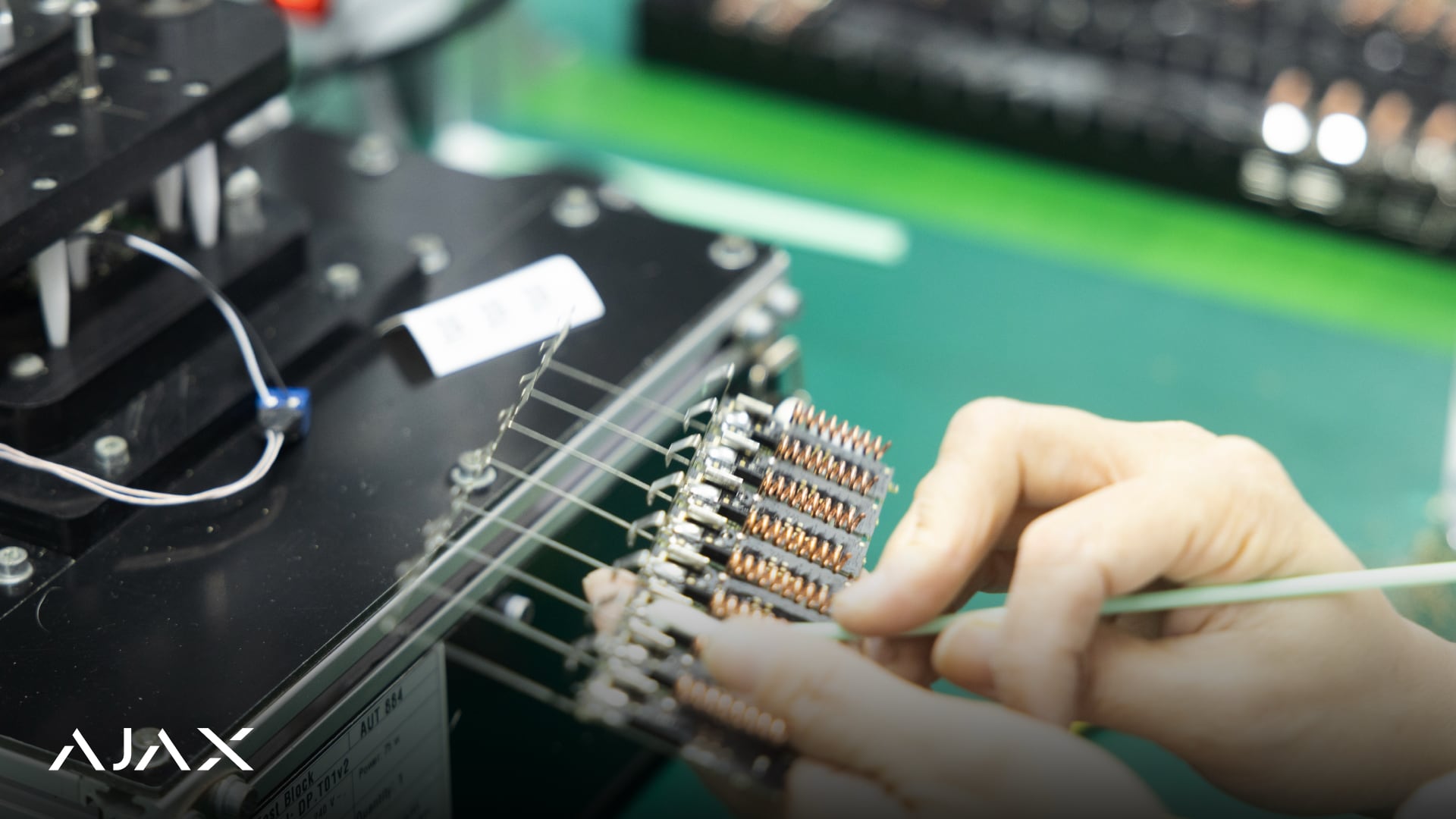 Фахівці AJAX працюють на новому заводі у В'єтнамі