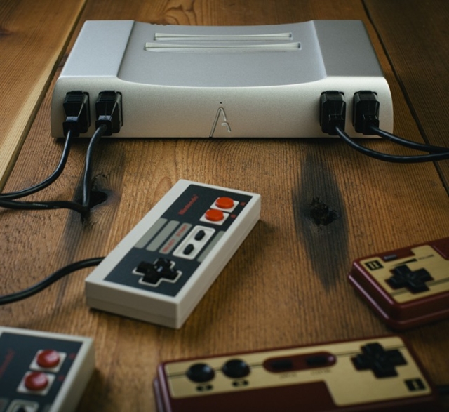 Консоль Nintendo NES переродилась в алюминиевом корпусе Analogue Nt