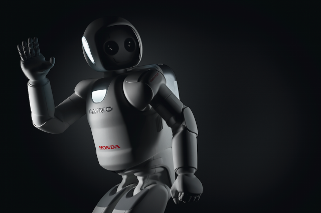 Обновленный робот ASIMO: еще быстрее, умнее и ближе к Терминатору-2