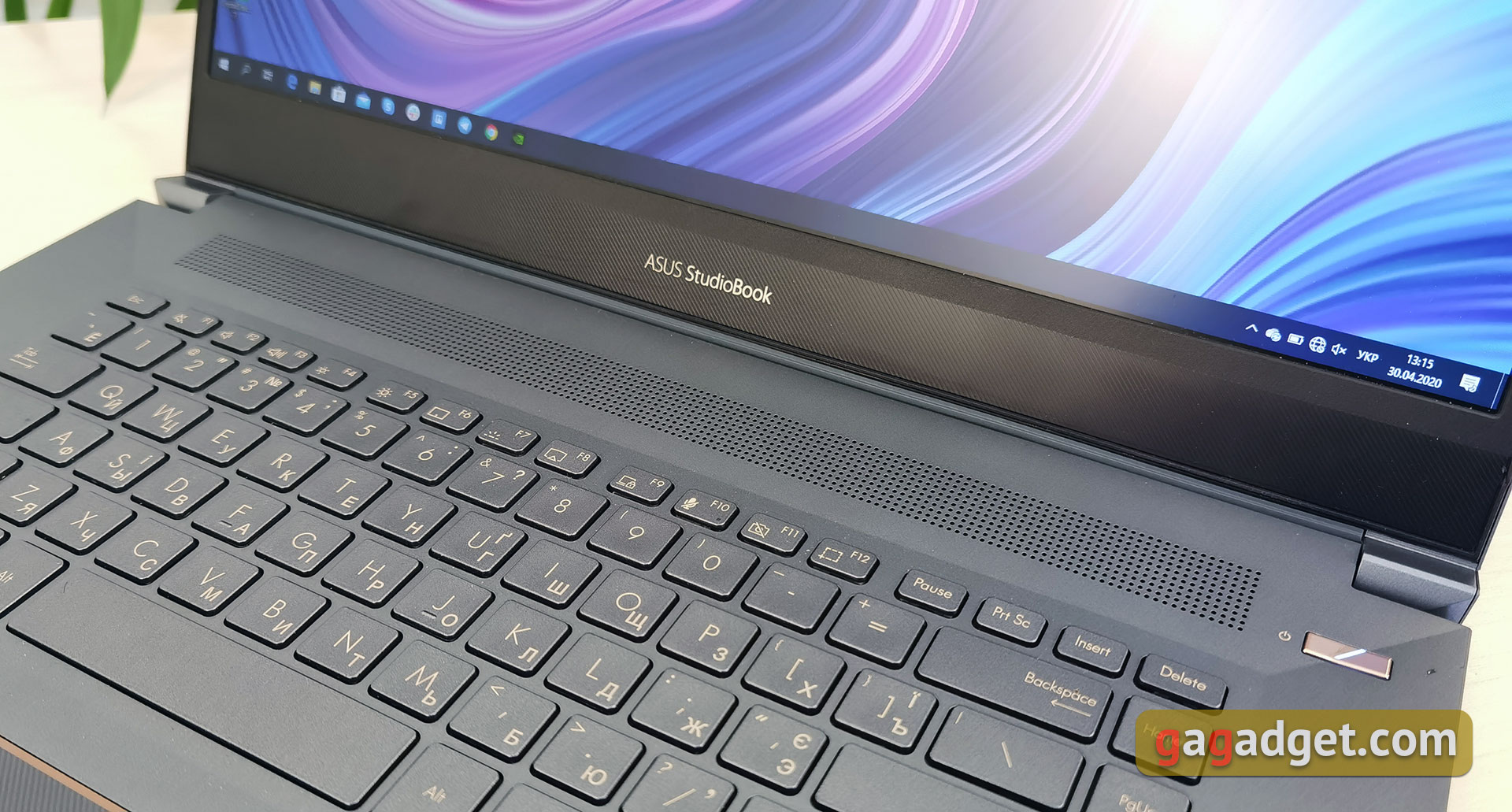 Обзор ASUS ProArt StudioBook Pro 17 W700: портативная рабочая станция для самых креативных-16