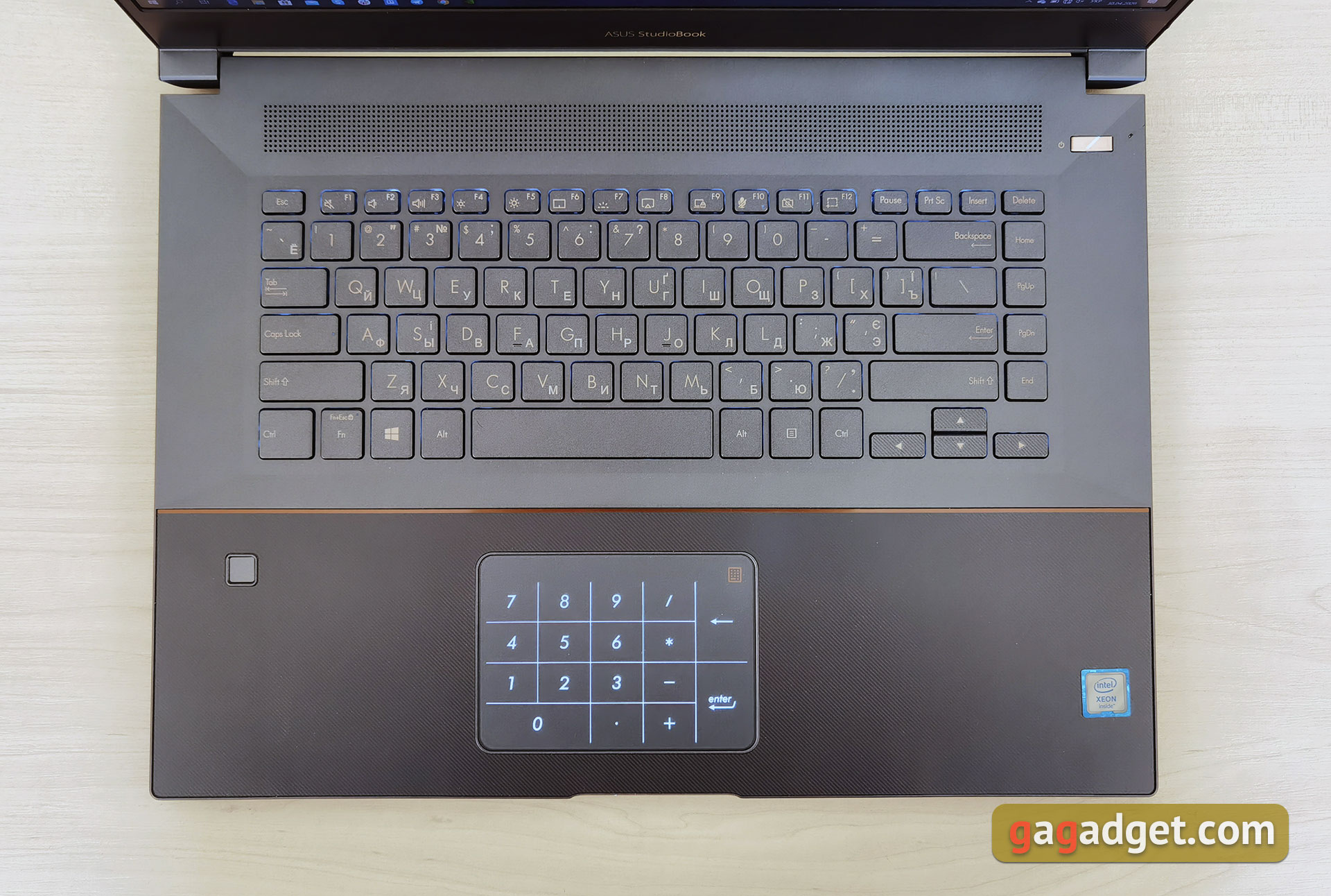Обзор ASUS ProArt StudioBook Pro 17 W700: портативная рабочая станция для самых креативных-20