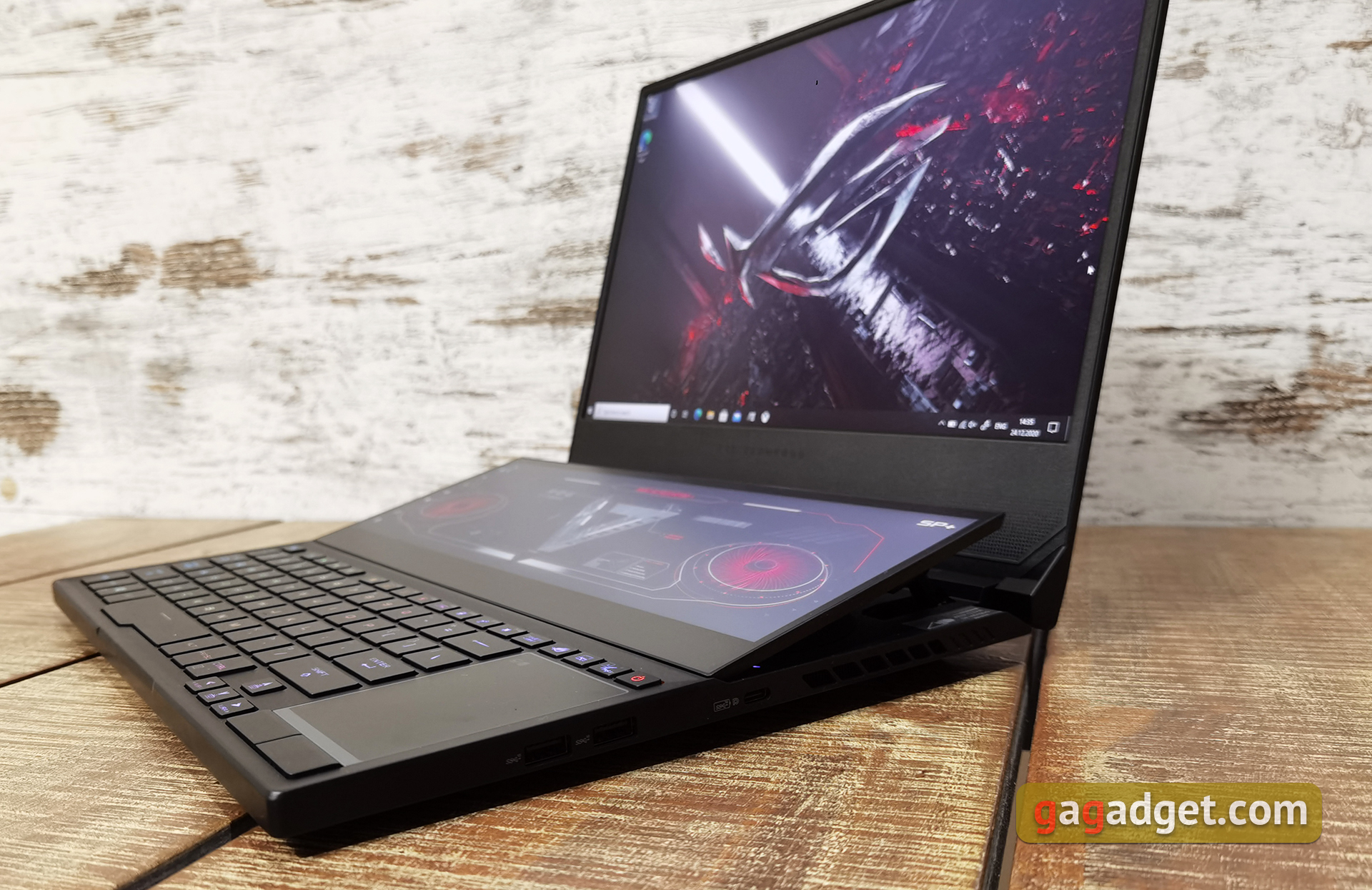 First Impressions: ASUS ROG gaming laptops with AMD processors and RTX 3000 series graphics seen in real!-4