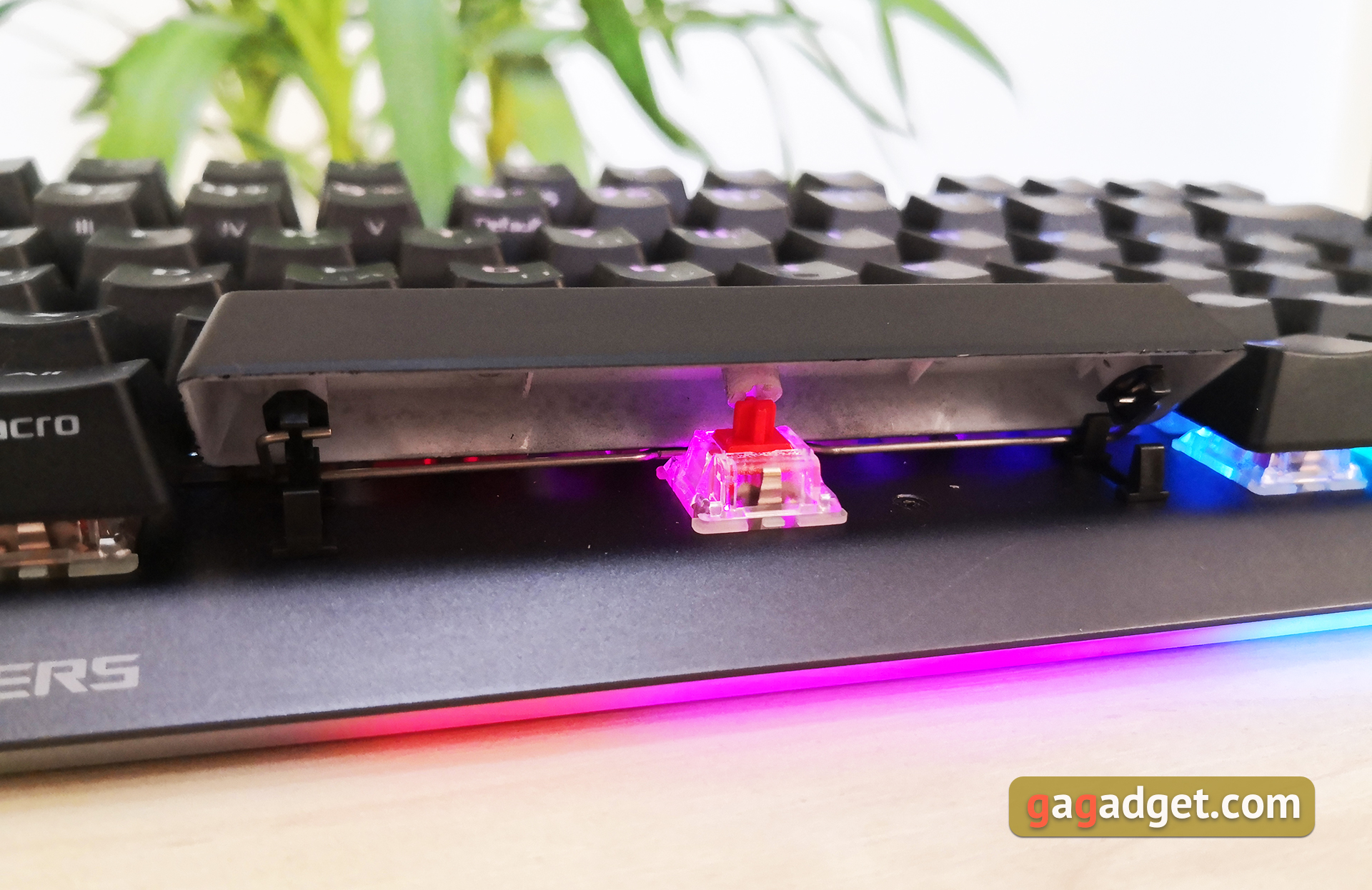 Обзор ASUS ROG Strix Scope TKL Deluxe: геймерская механическая клавиатура для ограниченного пространства-27