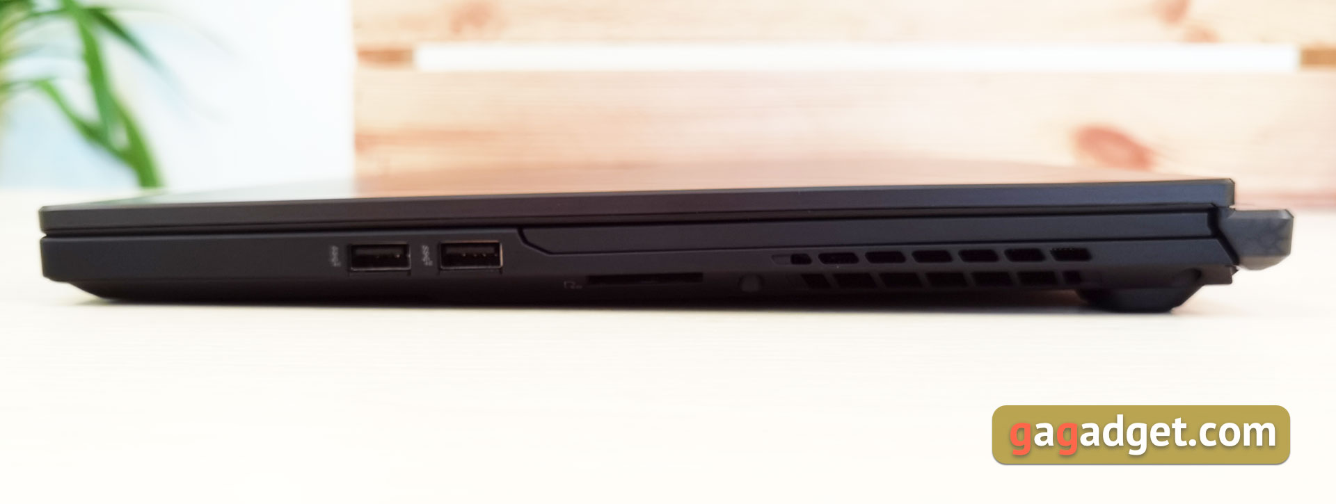 ASUS ROG Zephyrus S17 GX703 im Test: ein All-in-One-Gaming-Laptop-6
