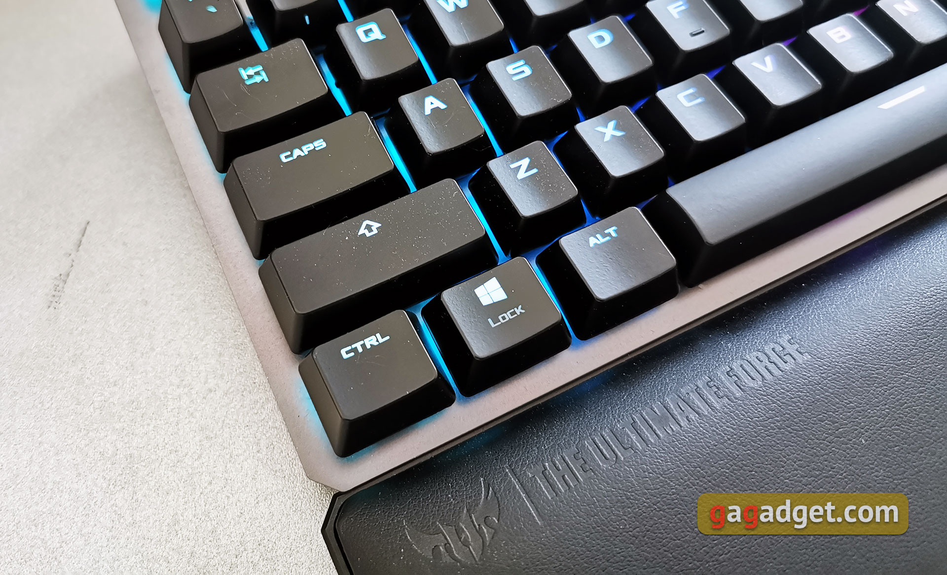 Огляд ASUS TUF Gaming K7: блискавична ігрова клавіатура з пило- та вологозахистом-5