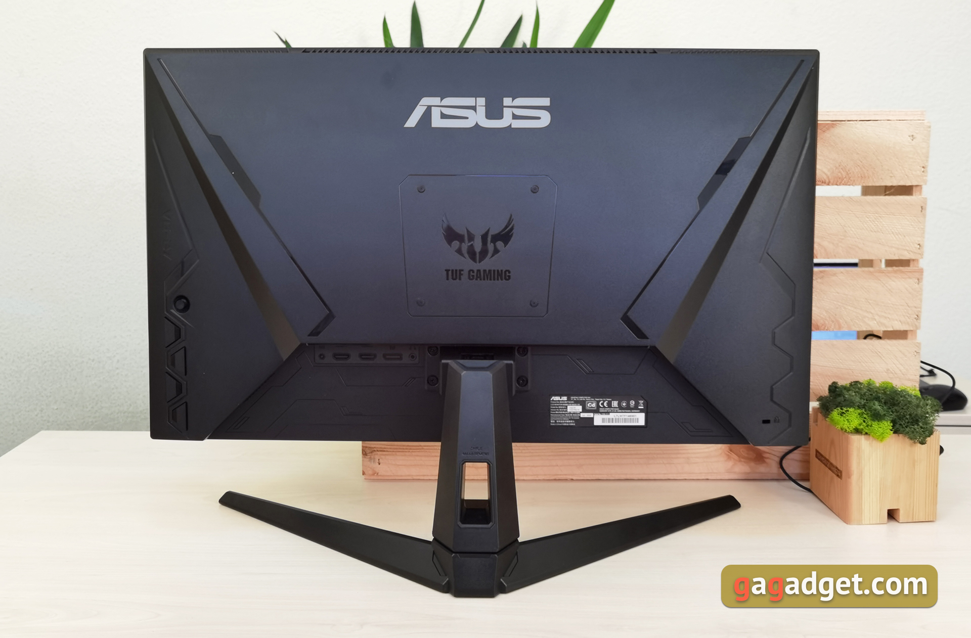 ASUS TUF Gaming VG279Q1A Test: 27" Gaming-Monitor mit IPS-Panel und 165 Hz Bildwiederholrate-11