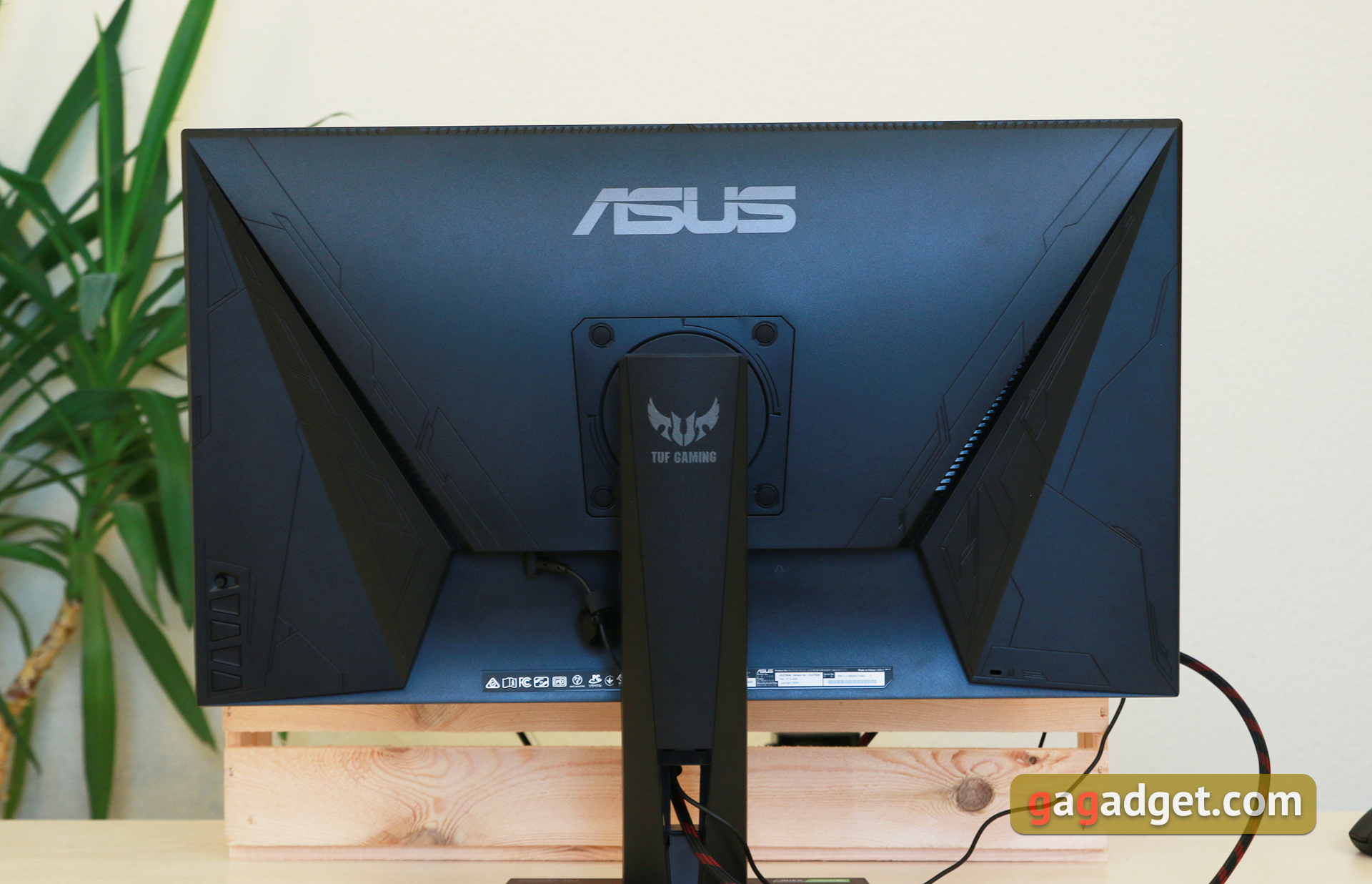 Обзор ASUS TUF Gaming VG279QM: самый быстрый игровой IPS-монитор на Диком Западе-9