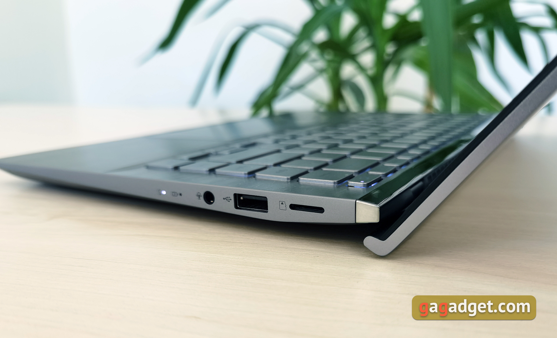 Обзор ноутбука ASUS ZenBook 14 UM433IQ: удачный симбиоз AMD и NVIDIA в компактном корпусе-20