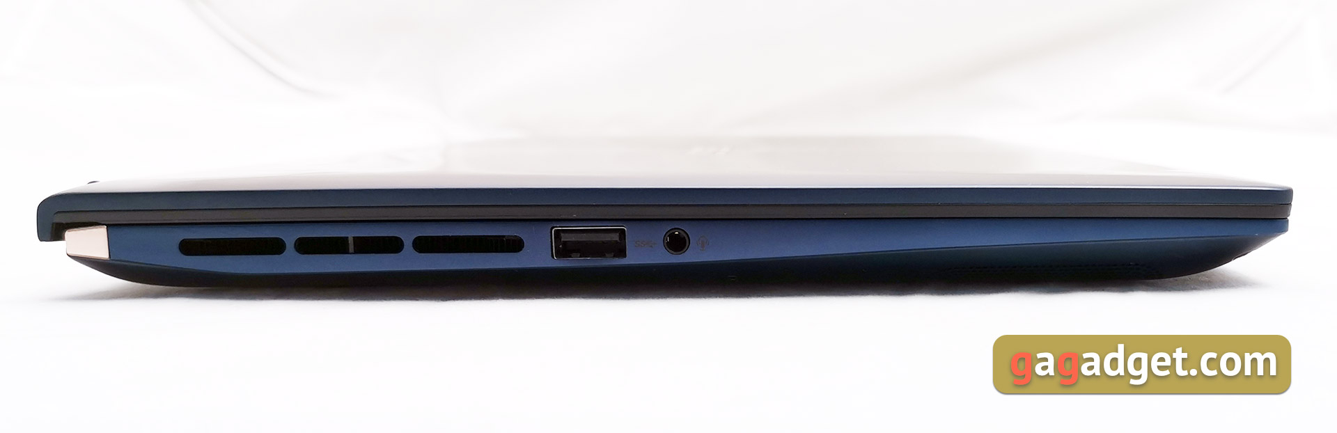 Przegląd ASUS Zenbook UX534FTS 15: kompaktowy notebook z GeForce GTX 1650 i Intel 10-tej generacji-12
