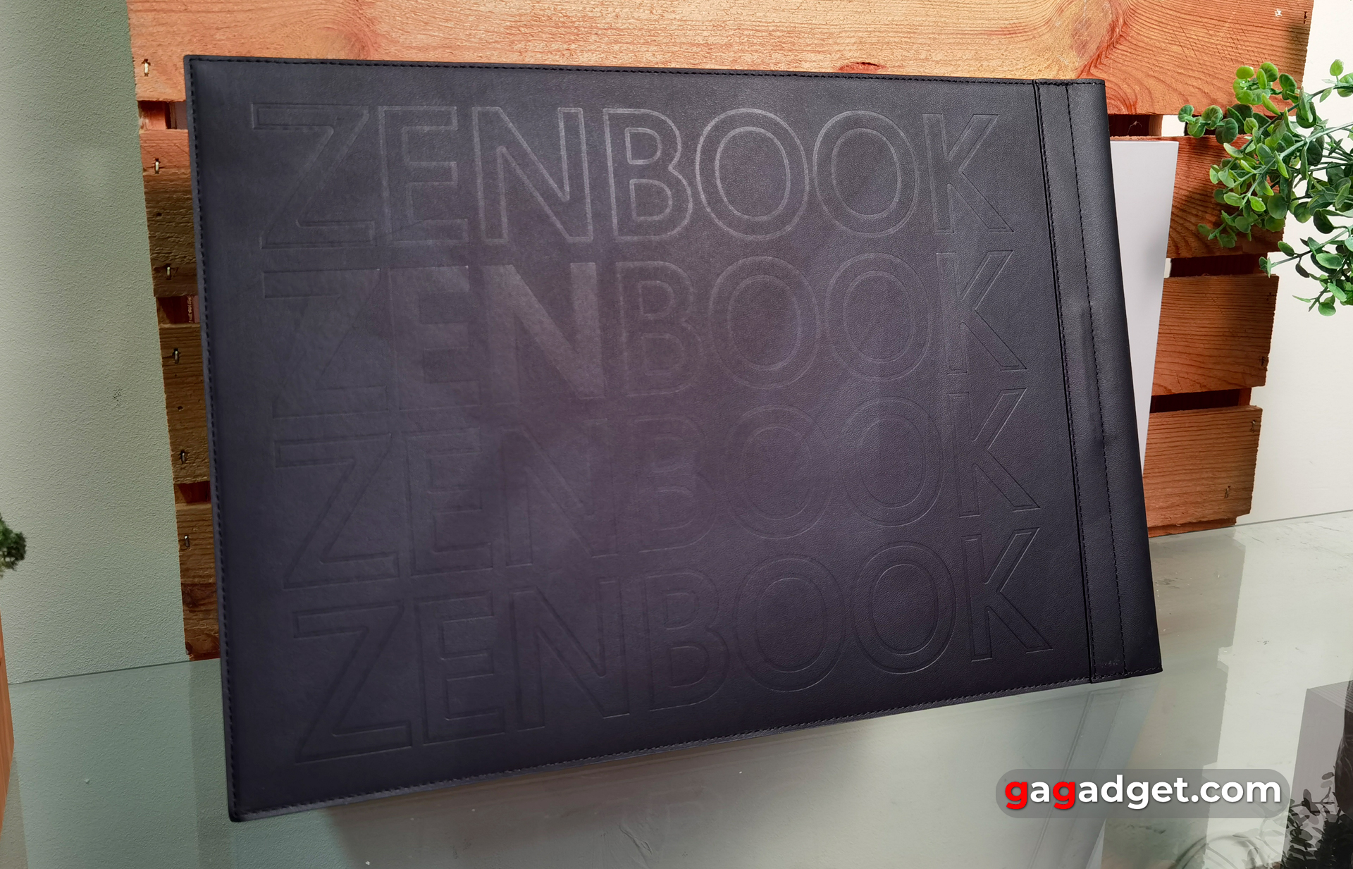 ASUS Zenbook Pro 14 OLED case