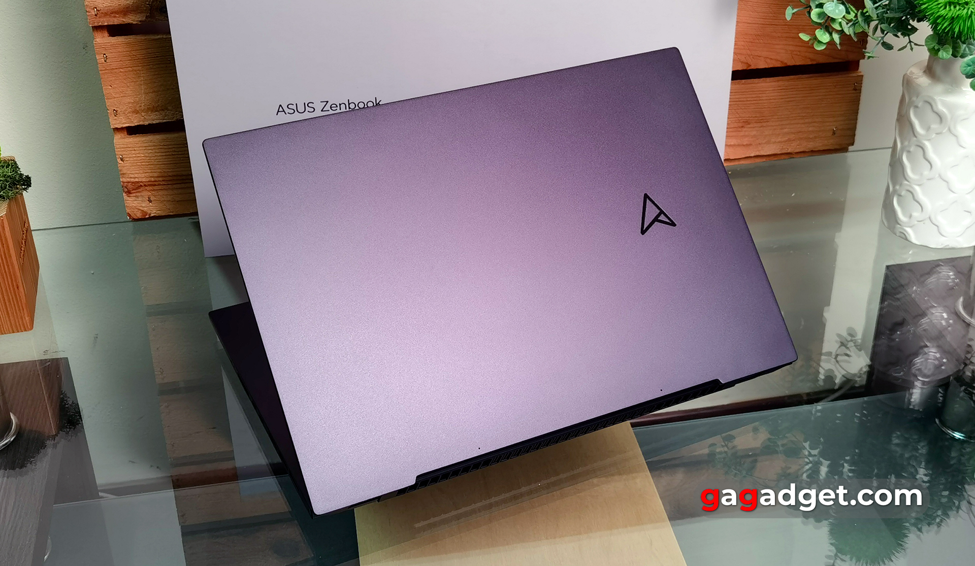 Дизайн ASUS Zenbook Pro 14 OLED