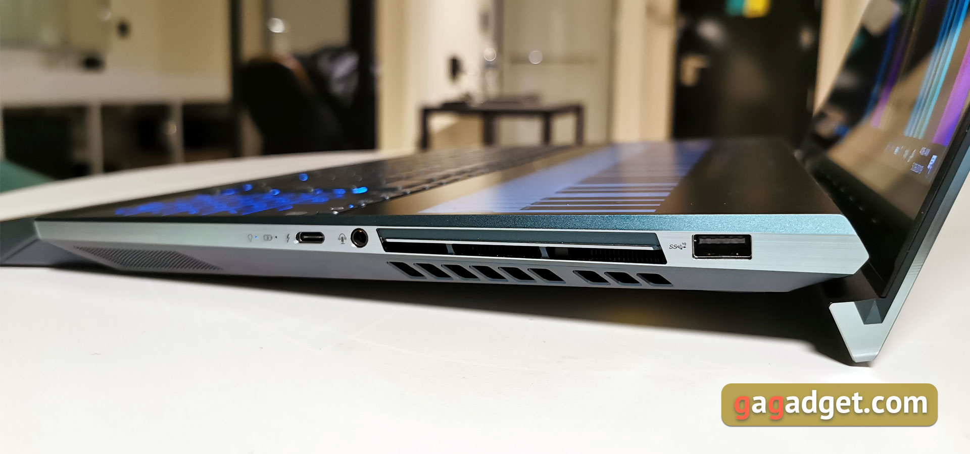 Ноутбук ASUS ZenBook Pro Duo с двумя экранами: первые впечатления-12