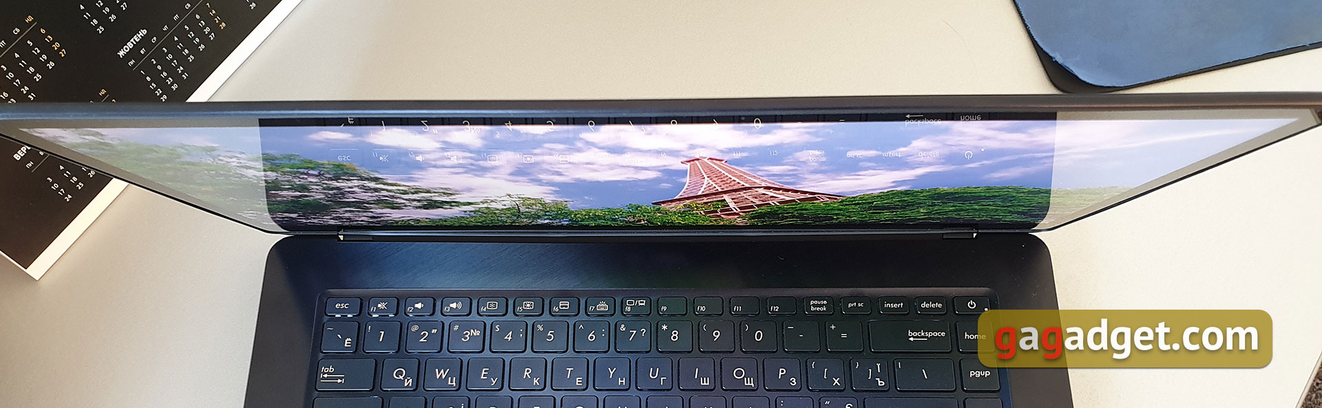 Обзор ASUS ZenBook Pro 15 UX580: новый Intel Core i9 и сенсорный экран вместо тачпада-53
