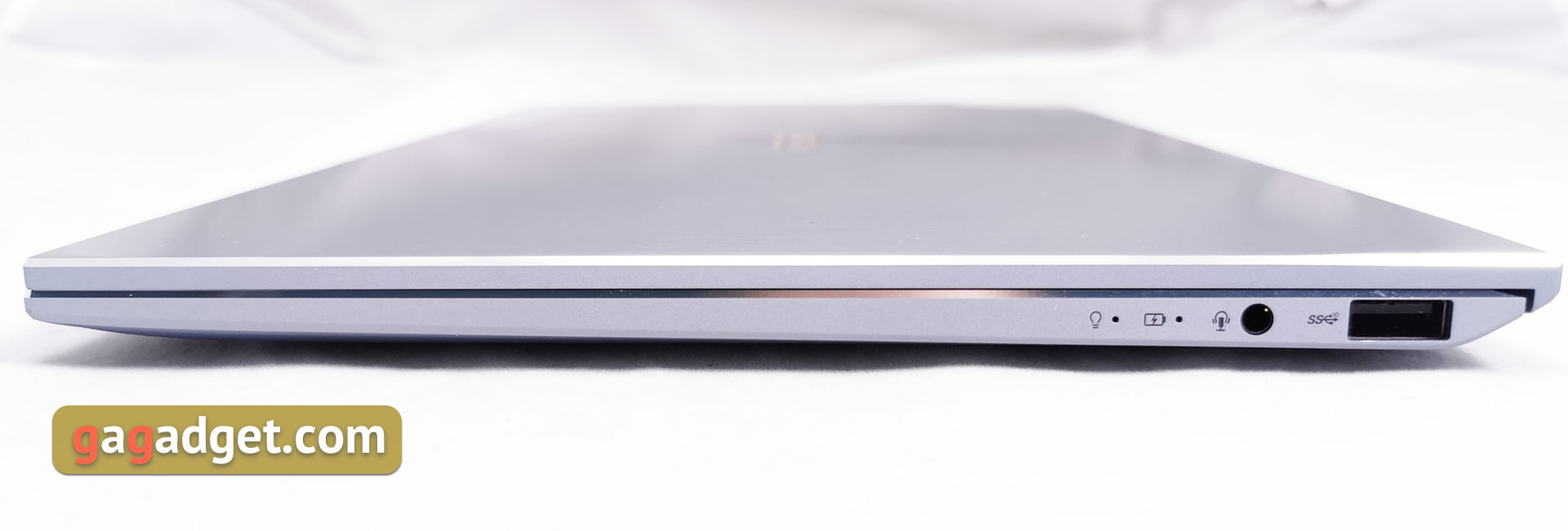 Обзор ASUS ZenBook S13: флагманский безрамочный ультрабук с обратной "монобровью"-11