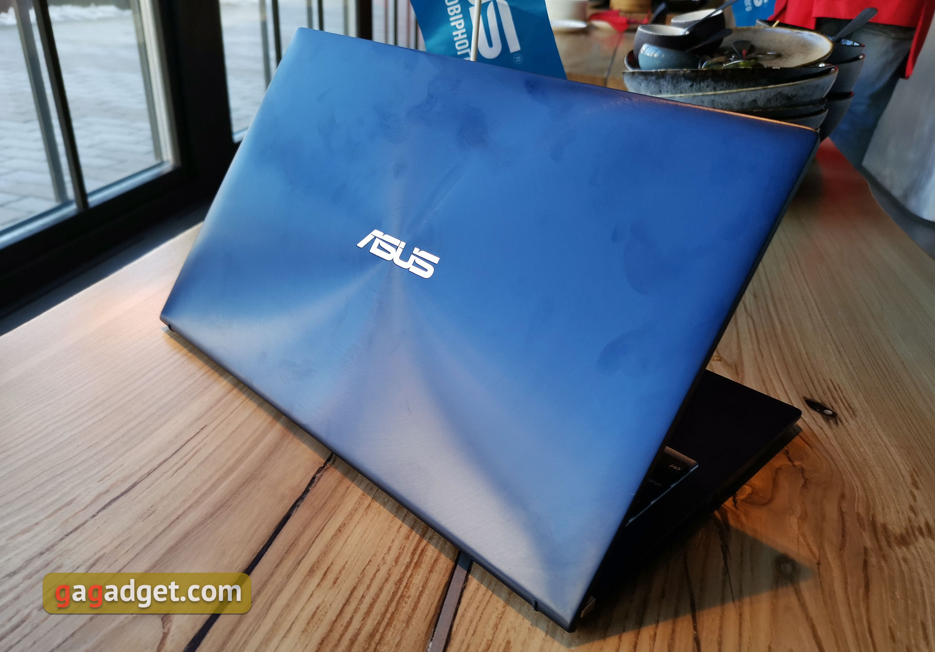 ASUS представила новые ноутбуки ZenBook 13, 14, 15 и ZenBook Flip в Украине-11