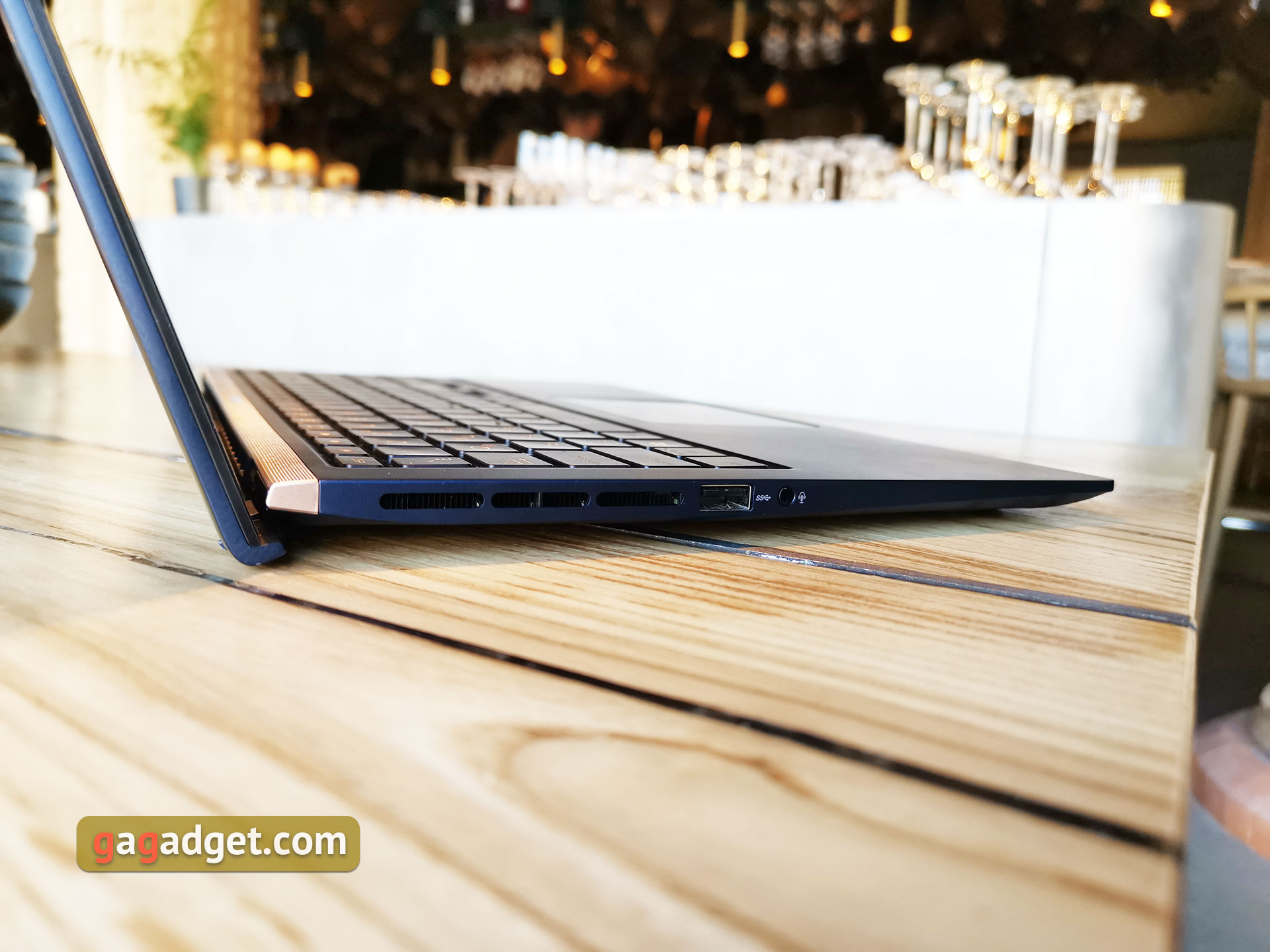 ASUS представила новые ноутбуки ZenBook 13, 14, 15 и ZenBook Flip в Украине-13