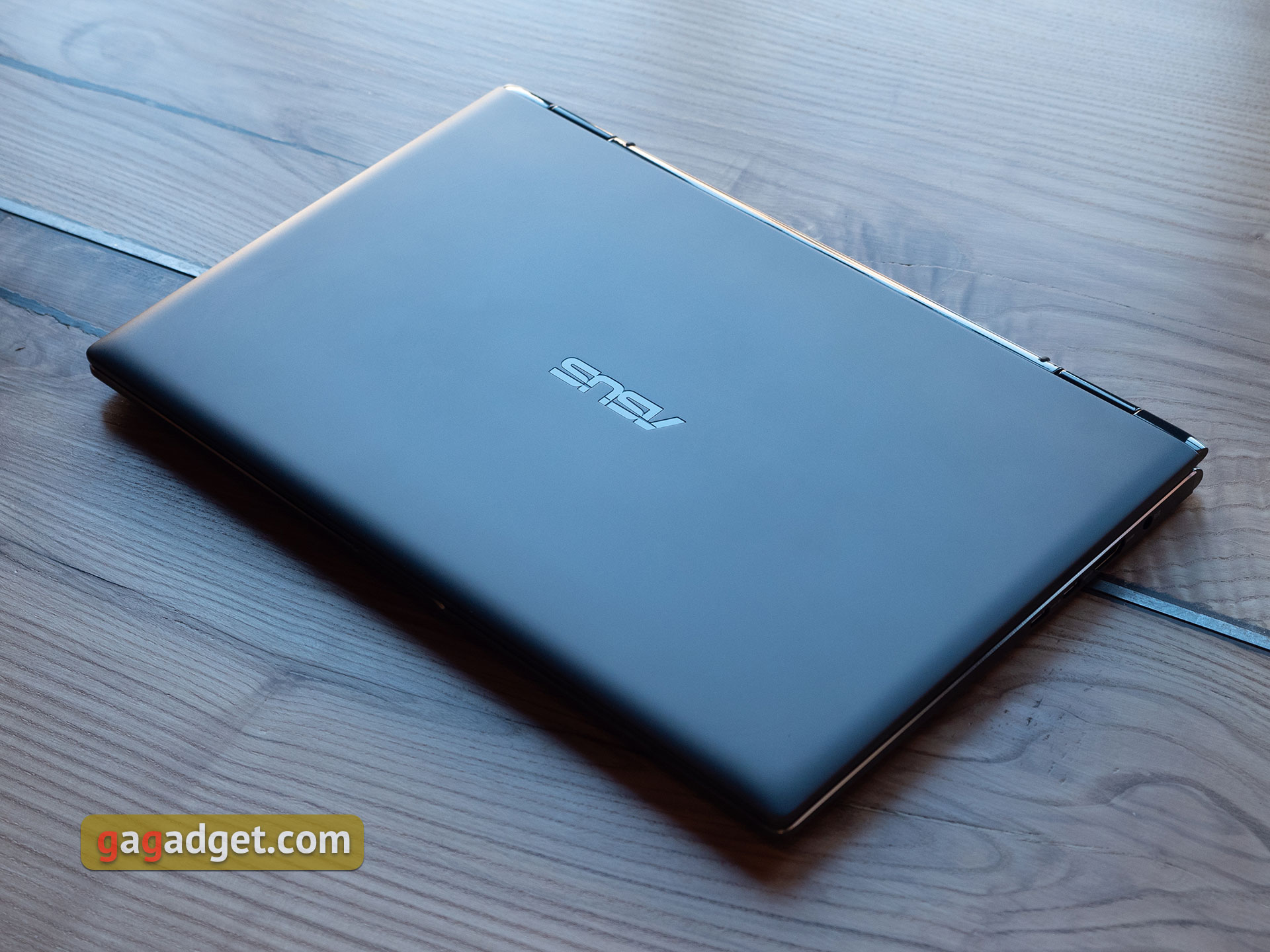 ASUS представила новые ноутбуки ZenBook 13, 14, 15 и ZenBook Flip в Украине-16