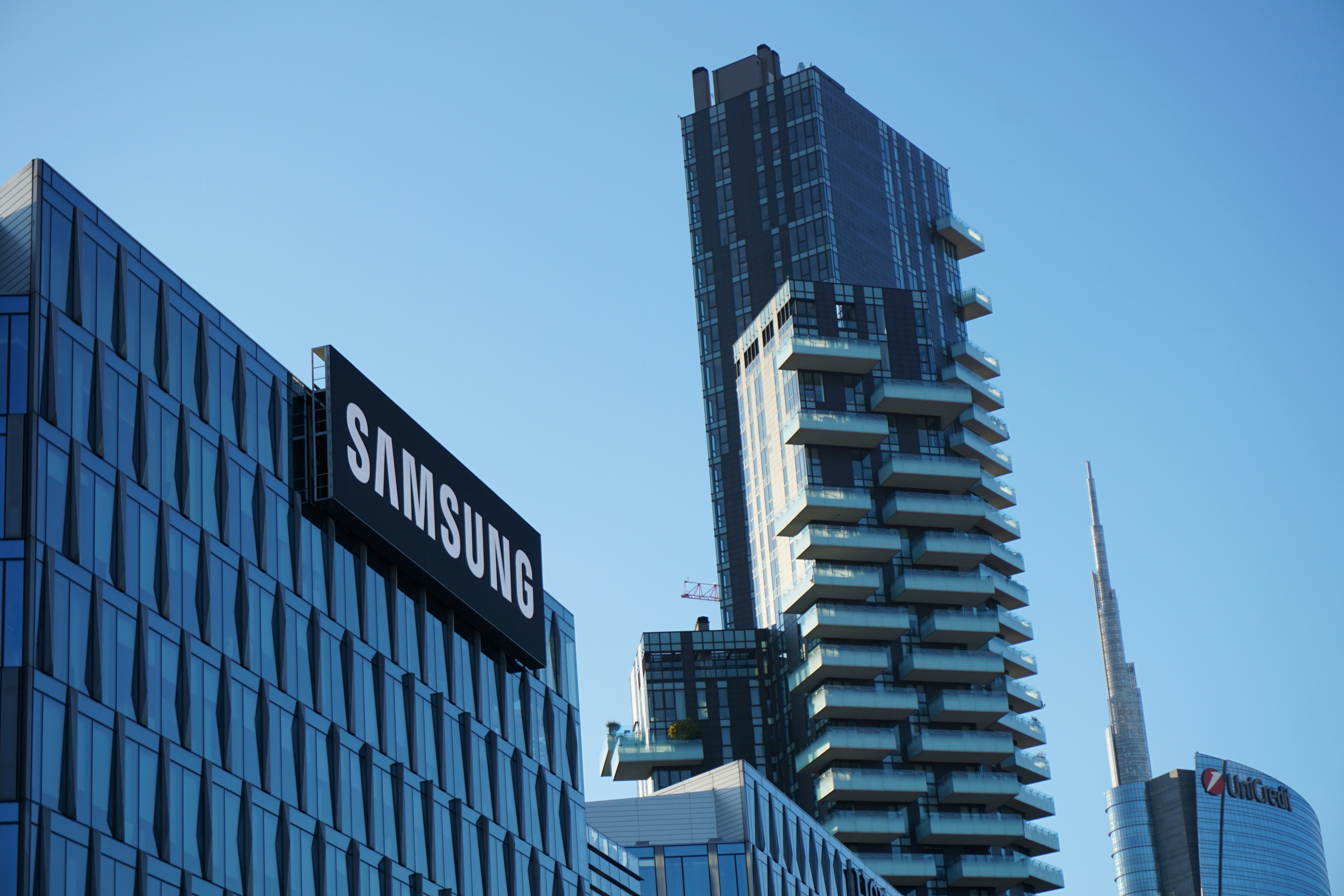 Samsung presenta un nuevo chip de memoria de IA con una capacidad récord en la actualidad
