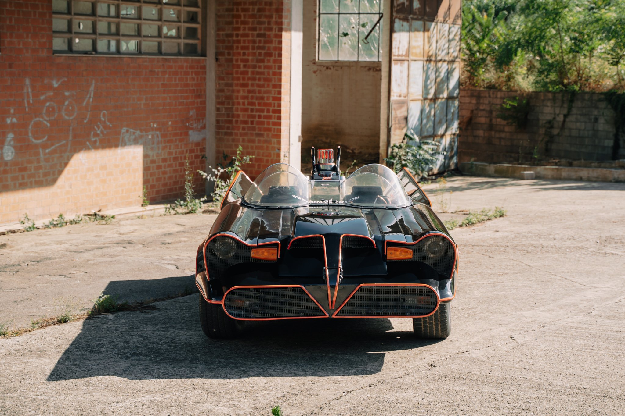 Replica Batmobile in good condition