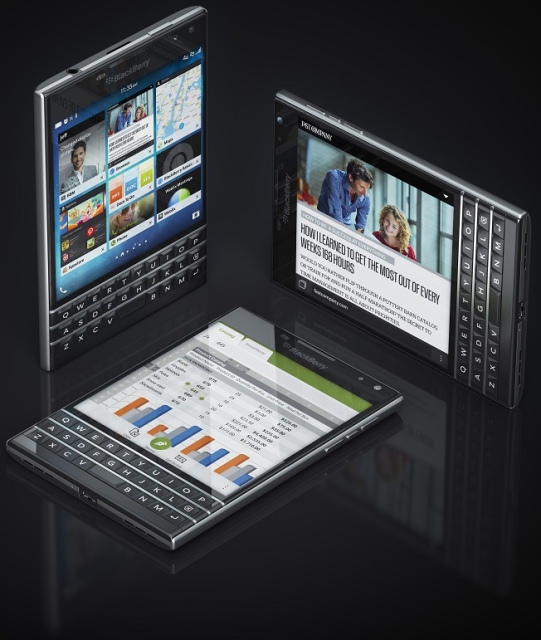 Флагманский смартфон BlackBerry Passport с квадратным экраном и QWERTY-клавиатурой-4