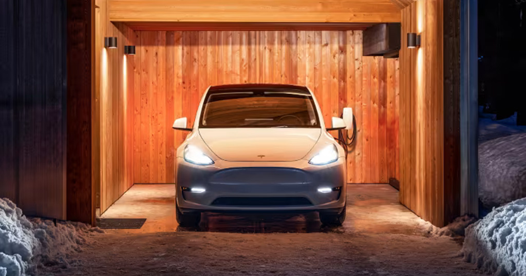 Зарядка Tesla Model Y