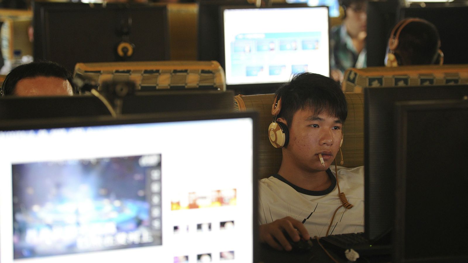 Вежливые и согласные: как работает фабрика интернет-троллей в Китае