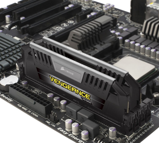 Серия памяти DDR3 для любителей разгона Corsair Vengeance Pro Series-3