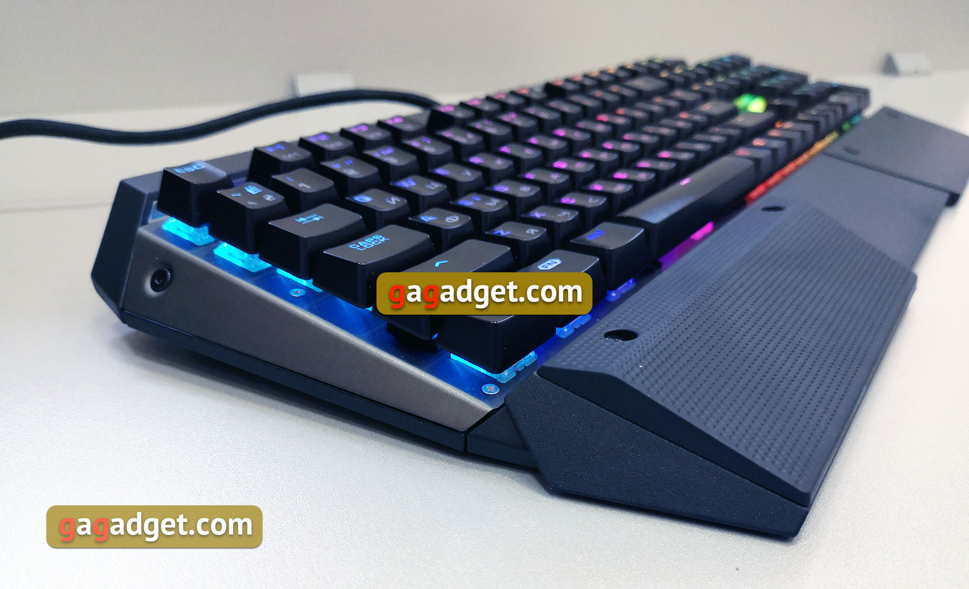 Обзор Cougar Attack X3 RGB: игровая механическая клавиатура с Cherry MX и RGB-подсветкой-9