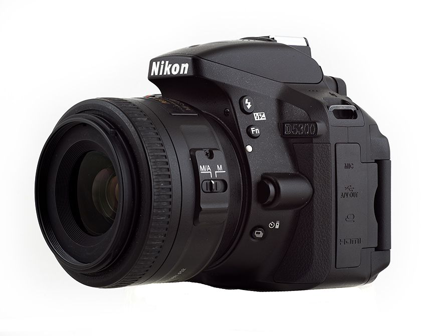 Отзывы: Зеркальный фотоаппарат Nikon D5300 kit ( AF-S DX NIKKOR 18-105mm f/3.5-5.6G ED VR), черный