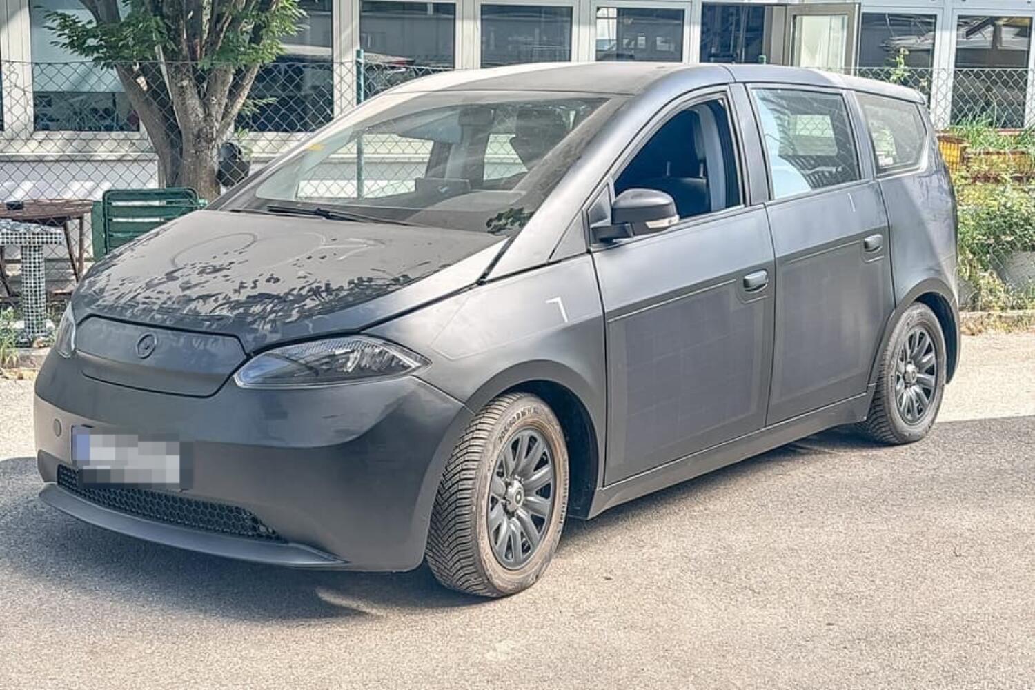 Електромобіль Sono в дії