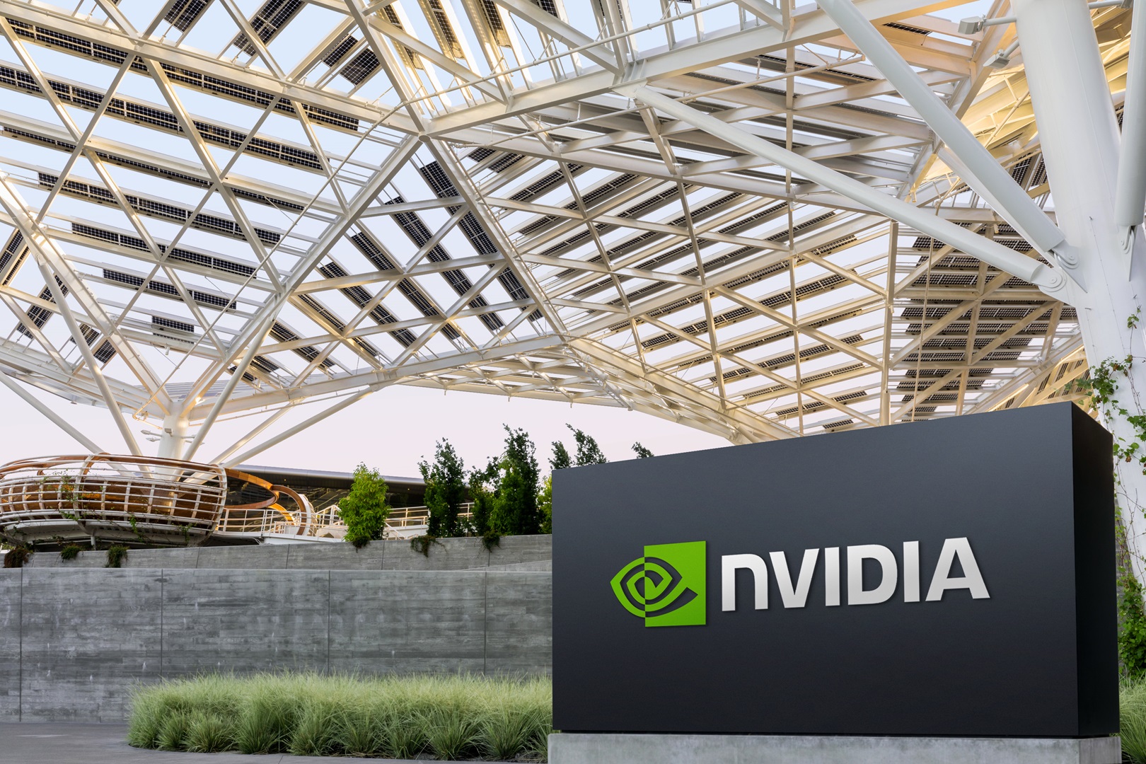 NVIDIA triples revenue and 13 times net income on demand for AI chips 