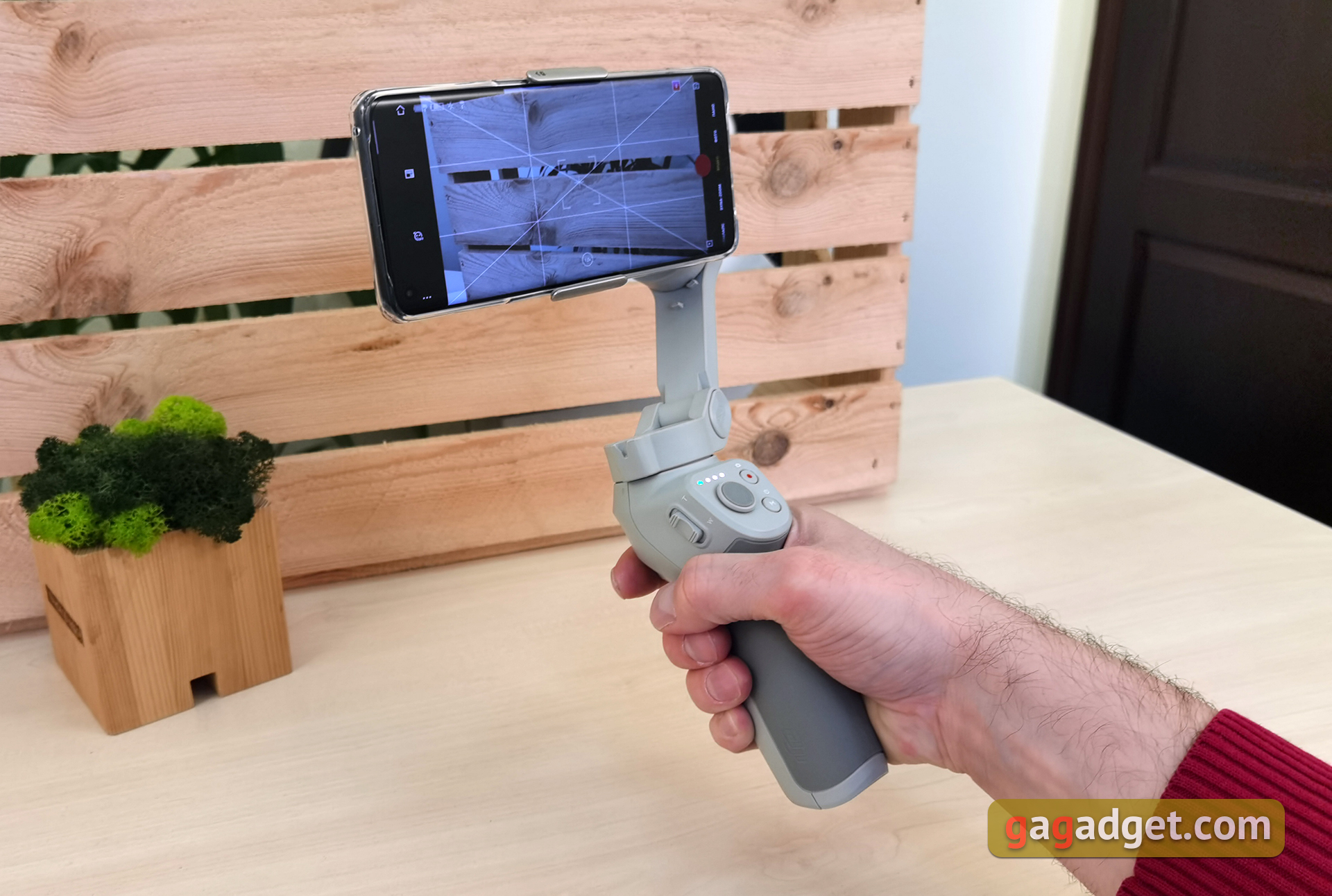DJI OM4 (Osmo Mobile 4) Review 2024: the Most Technologically 