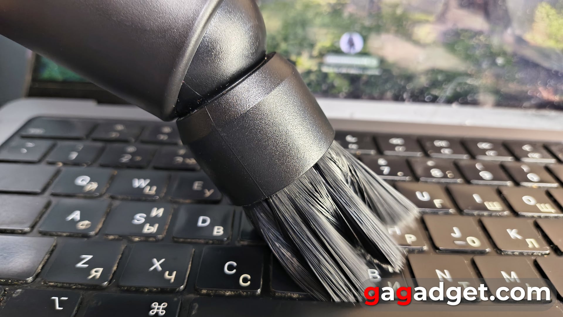 Мажордом чистоты: обзор беспроводного пылесоса Dreame Z40 Station-115