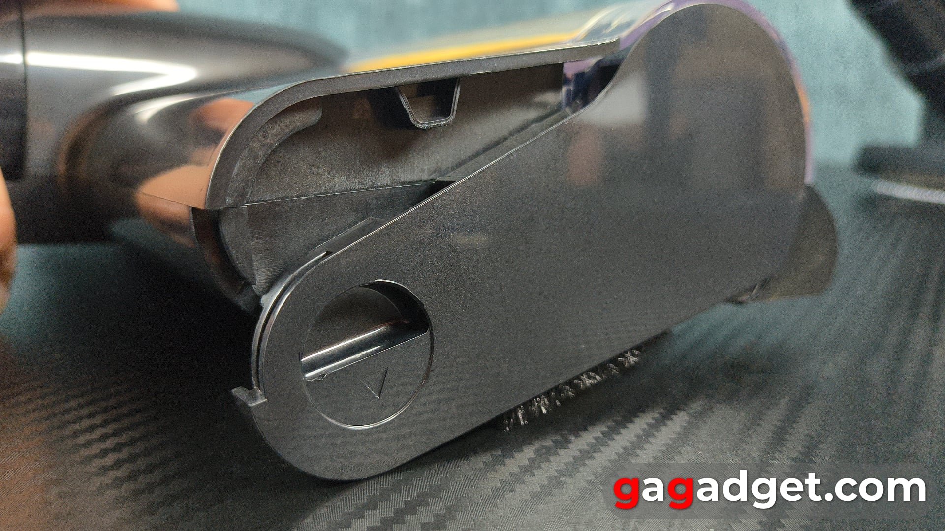 Мажордом чистоты: обзор беспроводного пылесоса Dreame Z40 Station-22