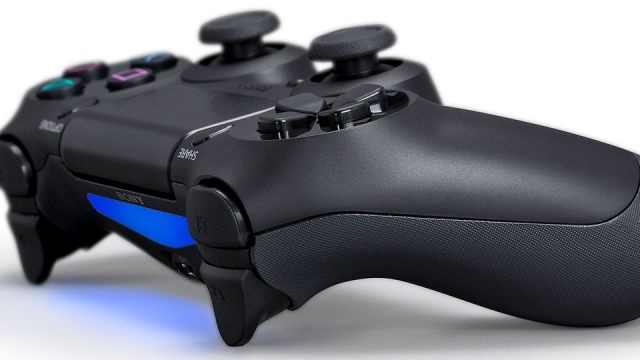 Dualshock 4 определяется как геймпад от xbox