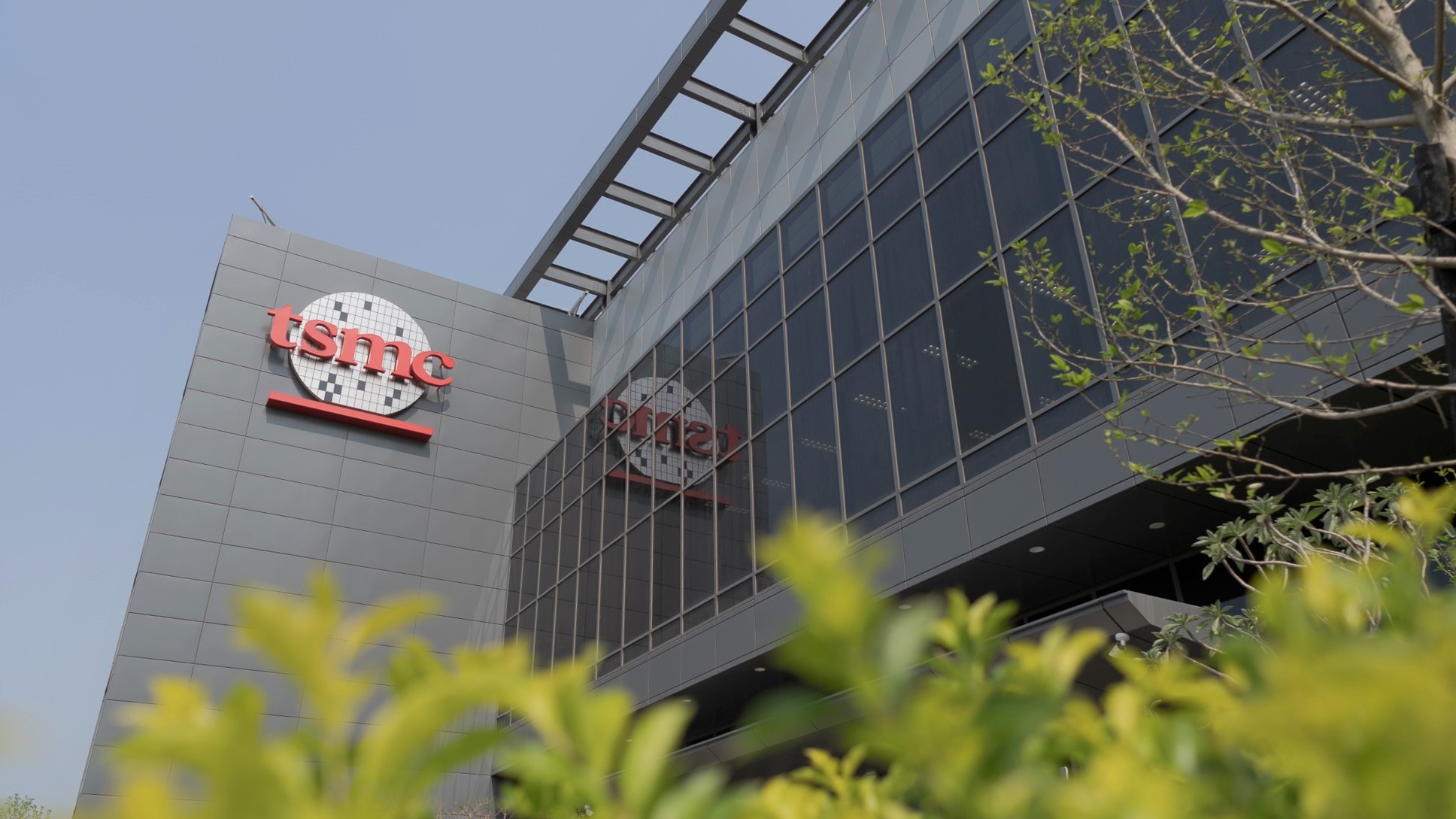 TSMC posts record monthly revenue growth thanks to AI chip boom