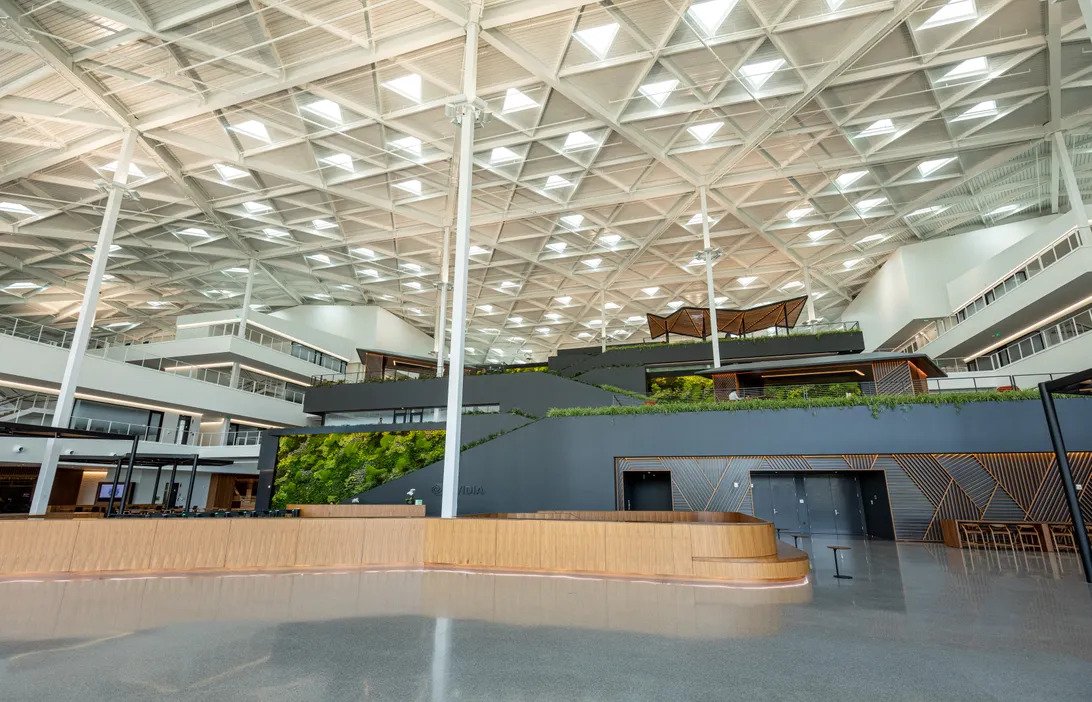 Dream Office: NVIDIA has opened its Voyager campus in California-3