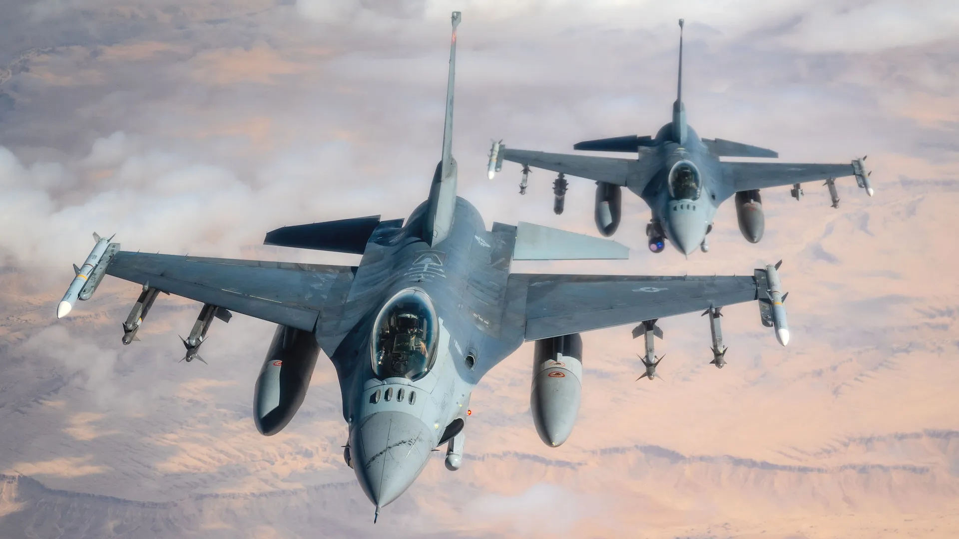 American F-16 fighters
