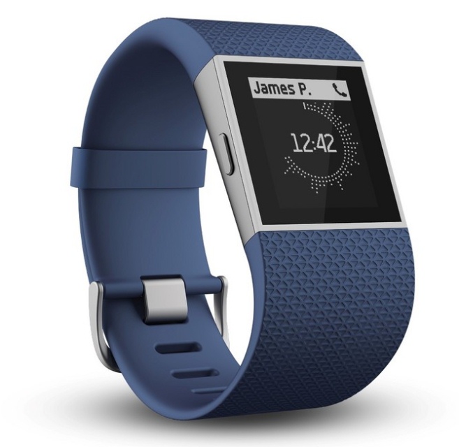 Fitbit анонсировала «умные» часы Surge и фитнес-браслеты Charge и Charge HR-4