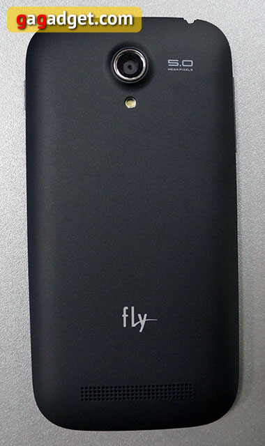 Обзор бюджетного смартфона Fly IQ4404 Spark-4