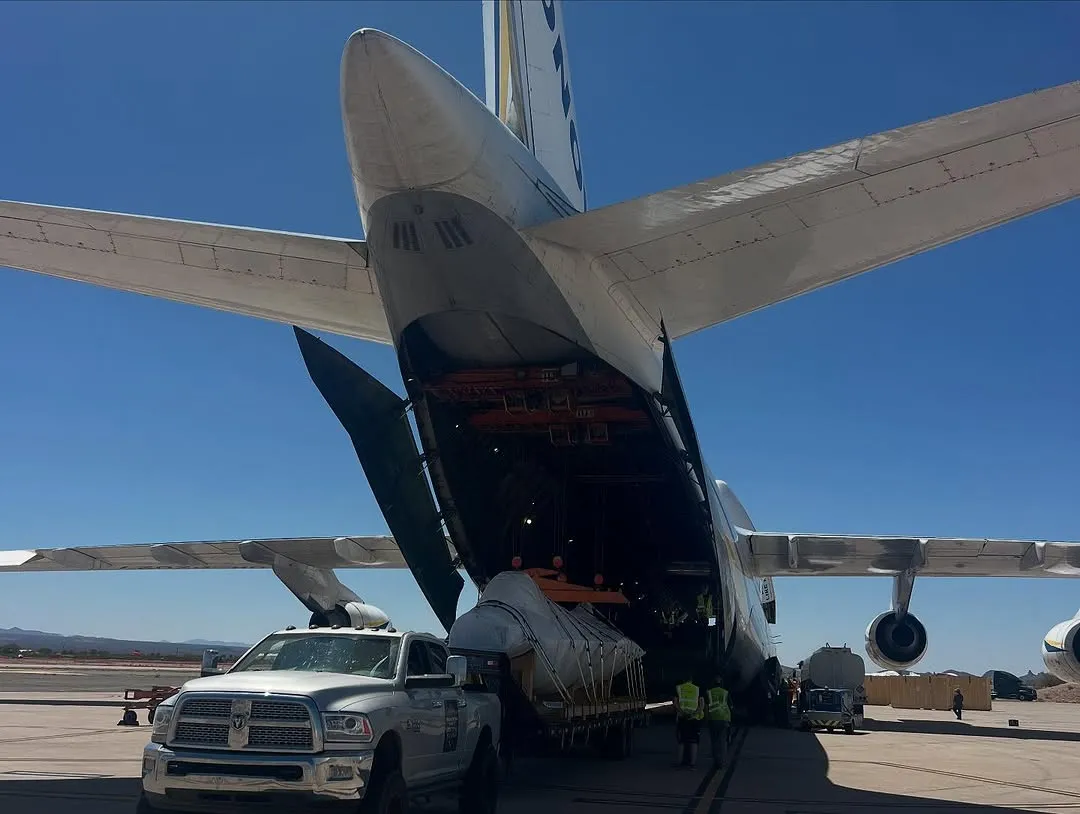 Loading an F-16 into an An-124 Ruslan aircraft at Davis-Monthan