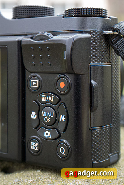 Обзор компактной системной камеры Fujifilm X-A1-10